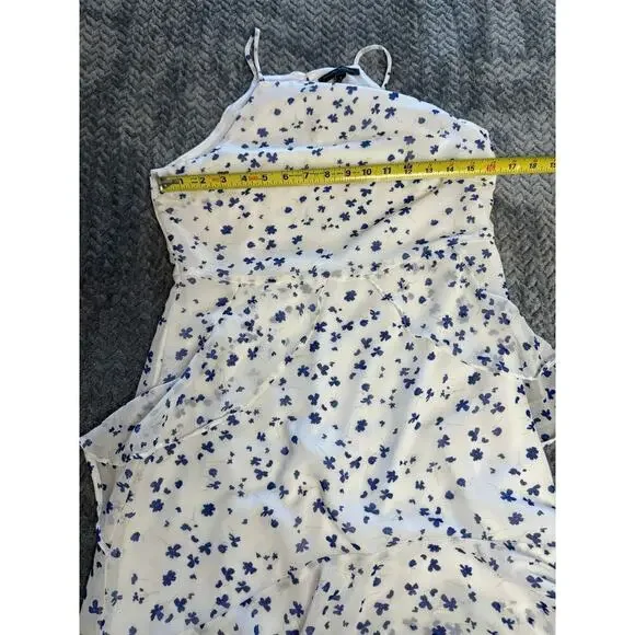 Banana Republic Floral Tiered Gauze Ruffle Dress Size 6 MSR $89.99 Blue Flowers - Picture 6 of 11